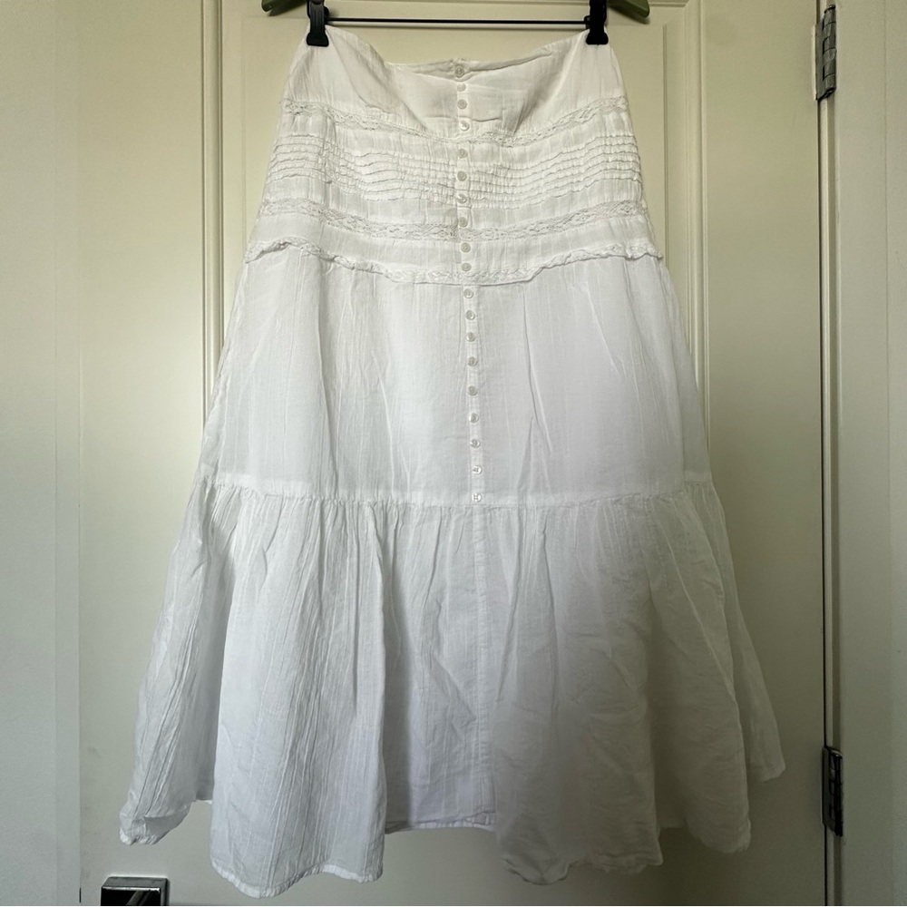 H&M White Tiered A-Line Button-Front Maxi Skirt